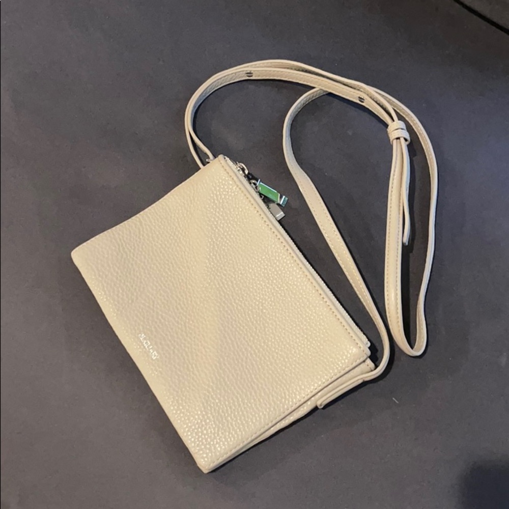 New Aritzia Alxiliary cross body three layers bag.